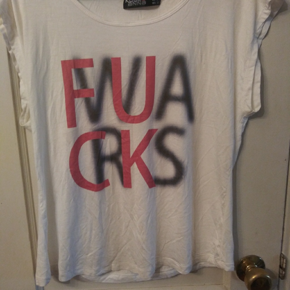 💎 White "Fuck Wars" t-shirt